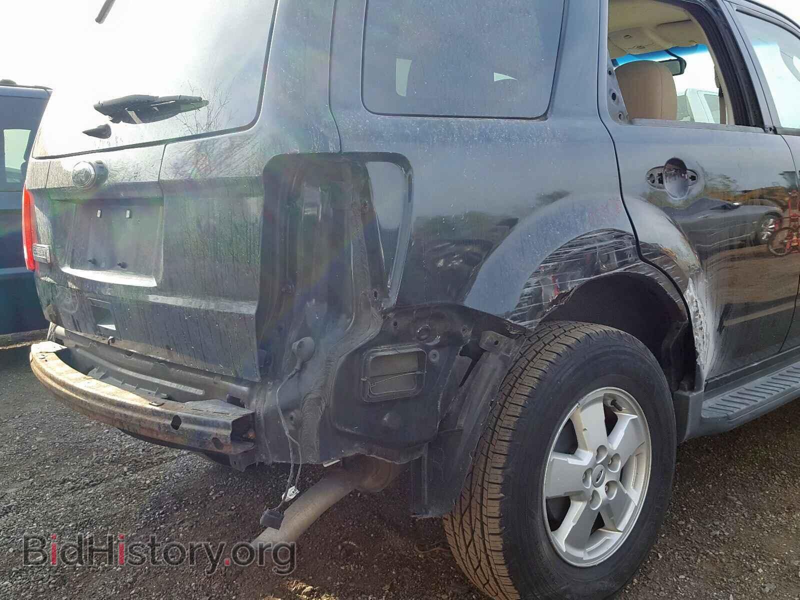 2011 FORD ESCAPE - VIN: 1FMCU0D7XBKA75607 - Фото 9