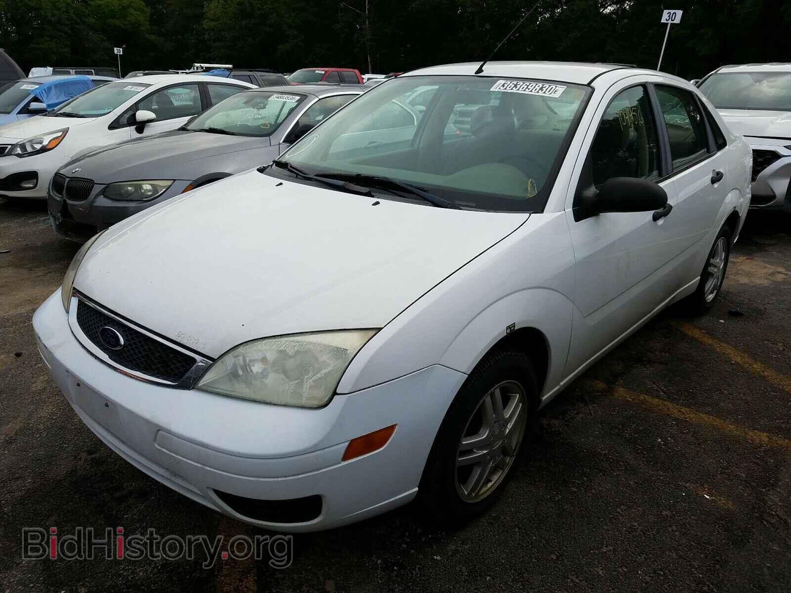 2007 FORD FOCUS - VIN: 1FAHP34N37W294142 - Фото 2