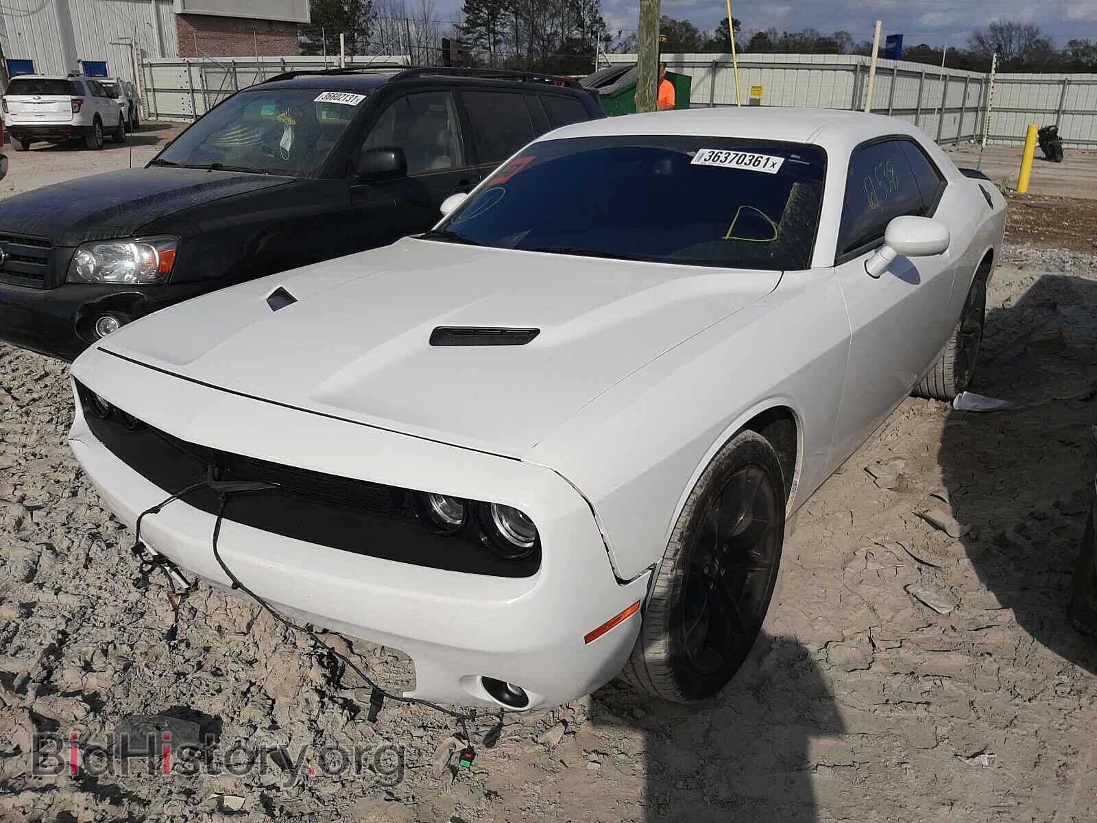 2018 DODGE CHALLENGER - VIN: 2C3CDZAG5JH310342 - Photo 2