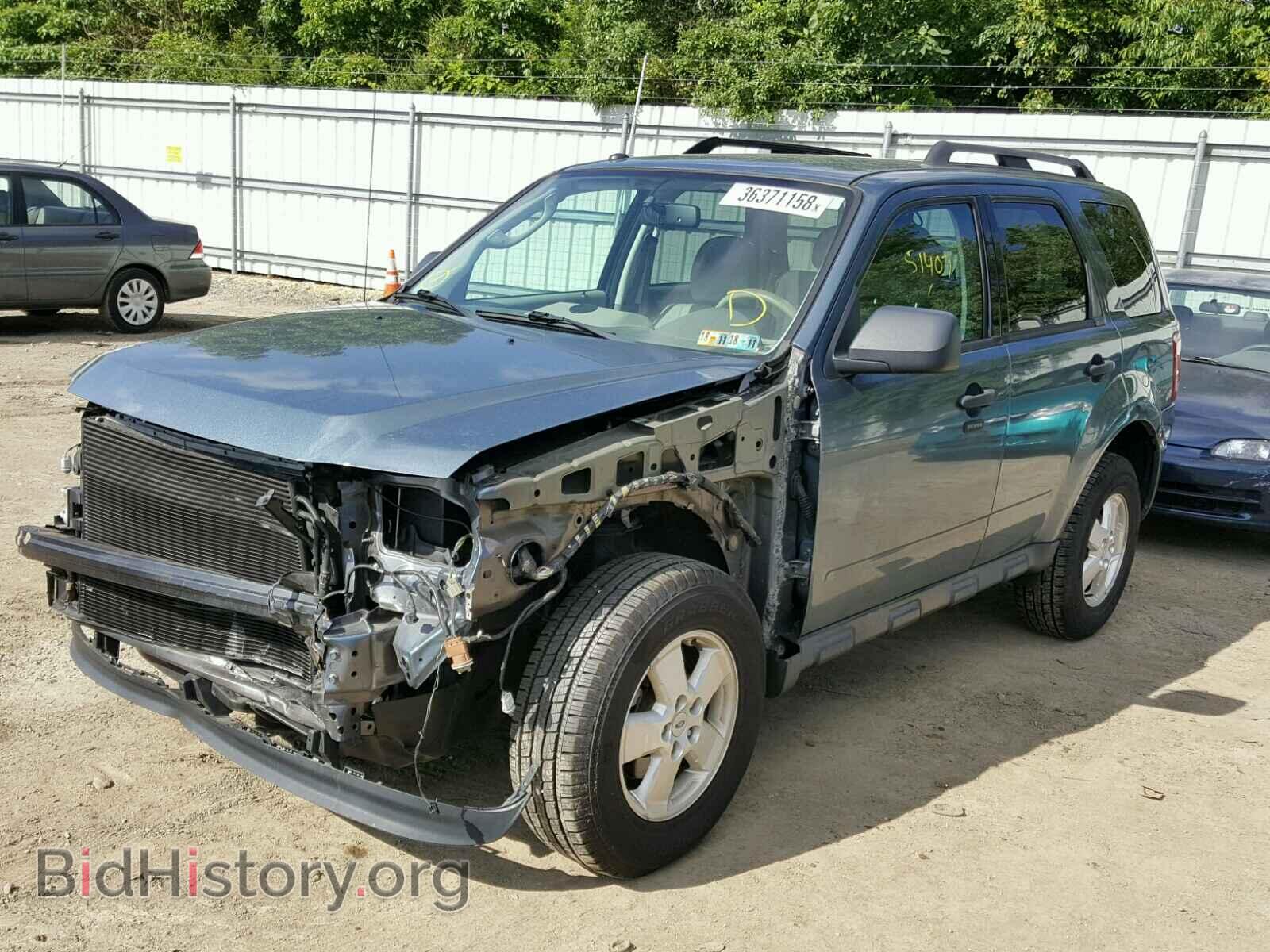 2011 FORD ESCAPE - VIN: 1FMCU0D72BKC59133 - Photo 2