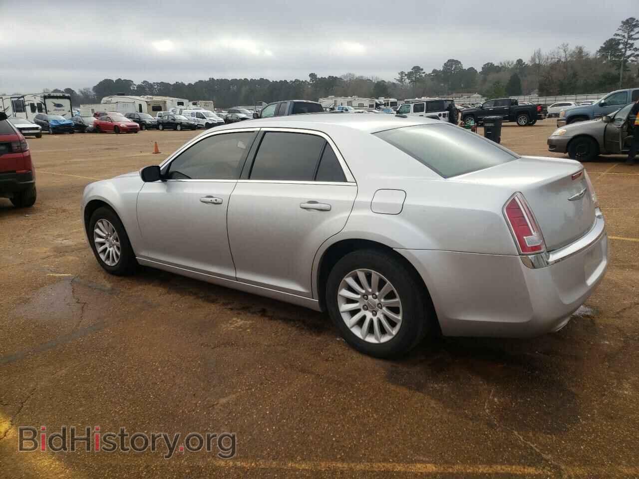 2012 CHRYSLER 300 - VIN: 2C3CCAAG0CH142326 - Фото 2