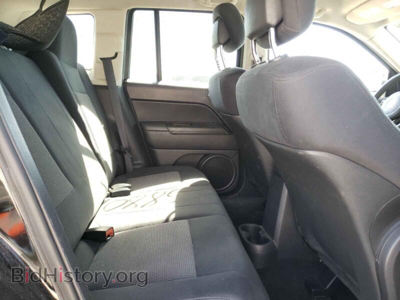 2012 Jeep COMPASS (VIN 1C4NJCEA2CD615412) — photo 6 of 10