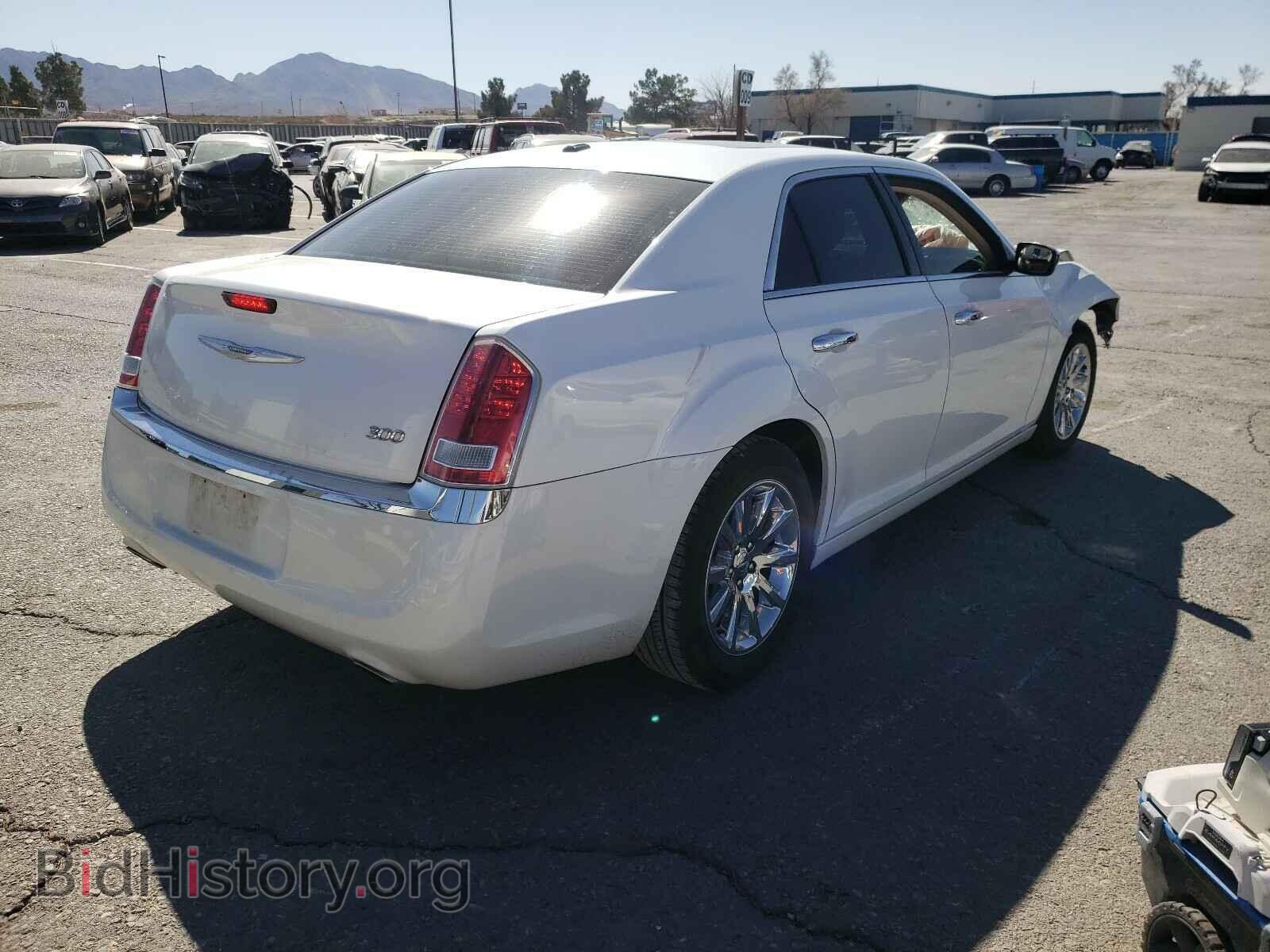 2012 CHRYSLER 300 - VIN: 2C3CCACG7CH195277 - Фото 4