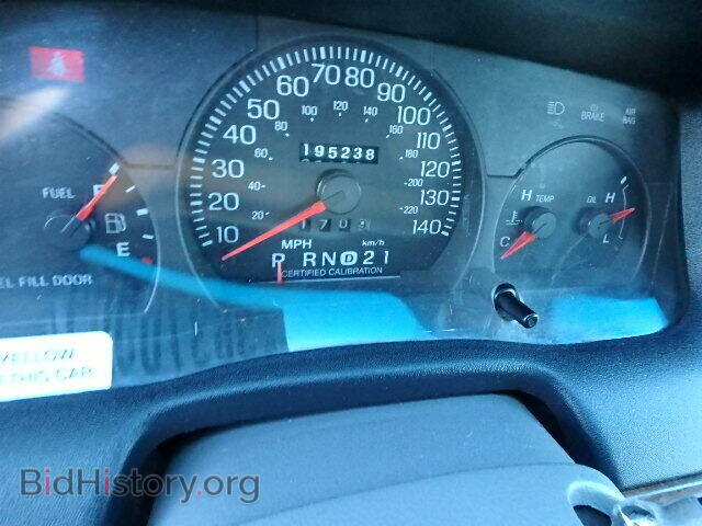 2002 FORD CROWN VIC - VIN: 2FDFP71982X121934 - Фото 9