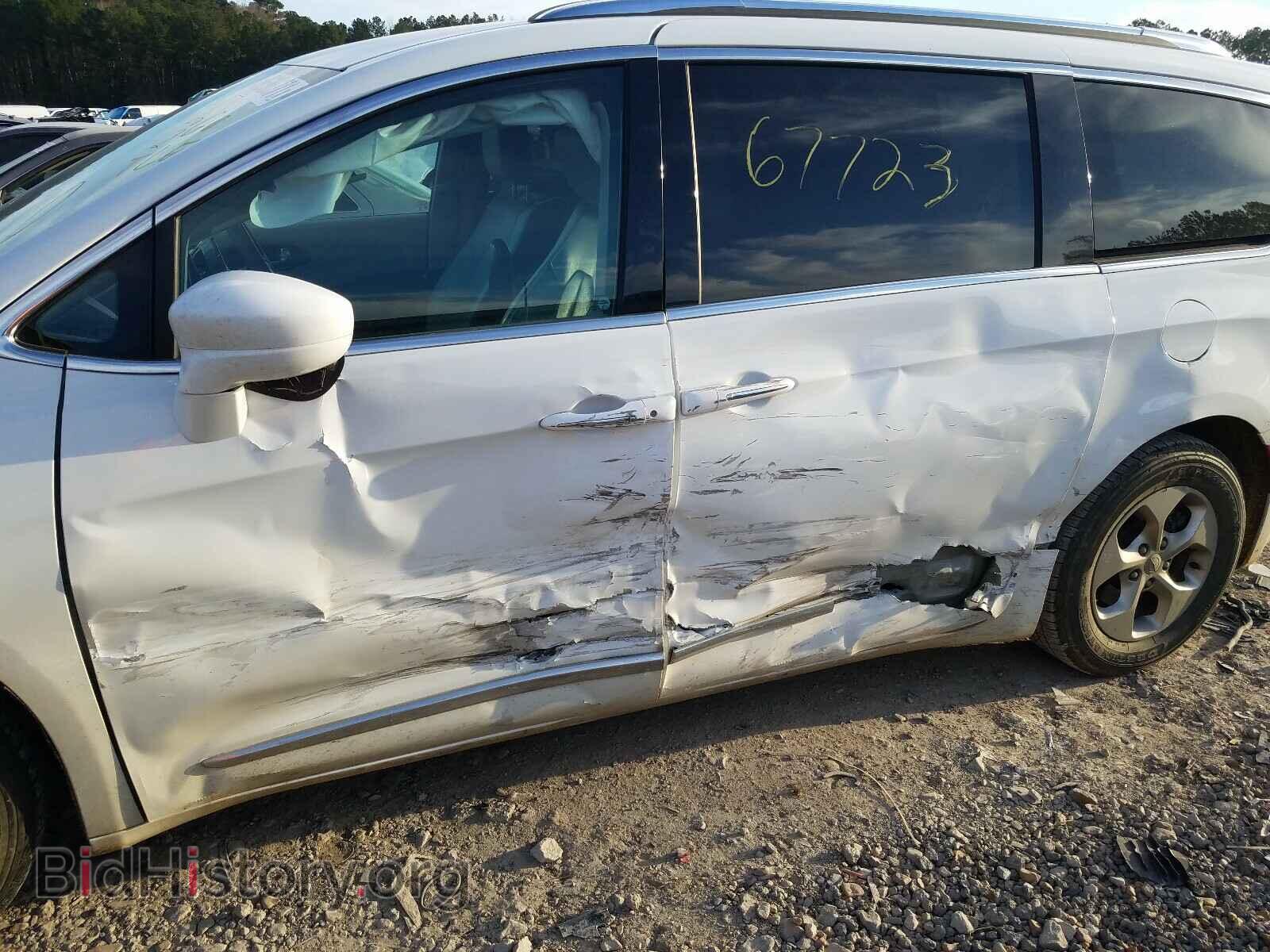 2017 CHRYSLER PACIFICA - VIN: 2C4RC1EG6HR628348 - Фото 9