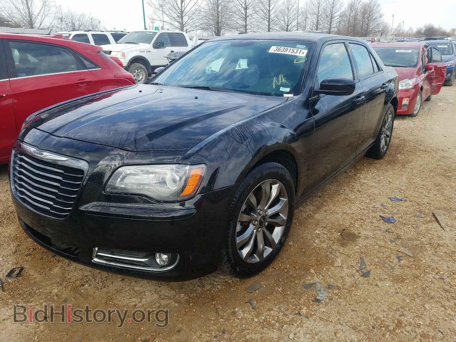 2014 CHRYSLER 300 - VIN: 2C3CCAGG5EH222490 - Фото 2