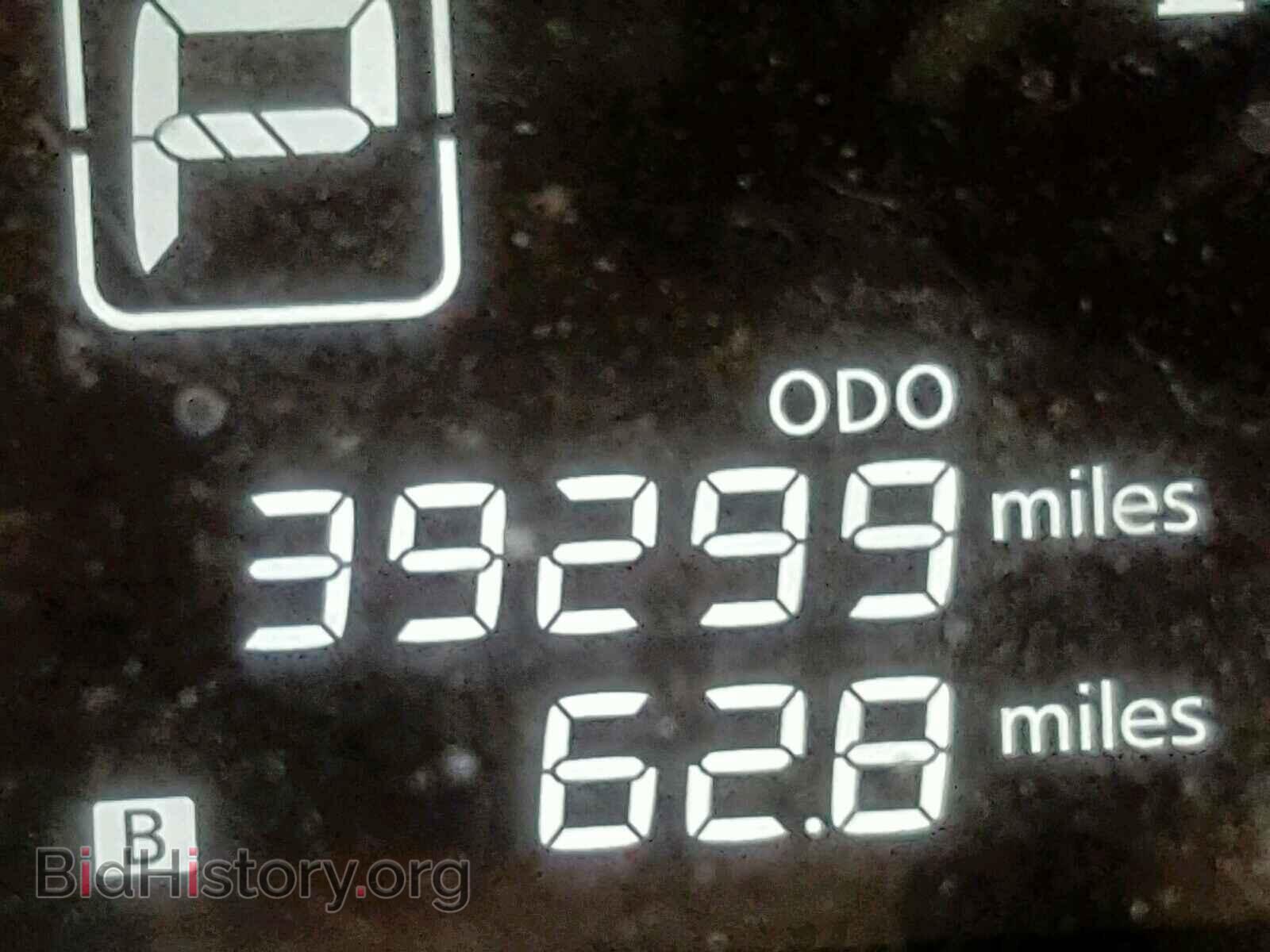 2017 NISSAN VERSA - VIN: 3N1CE2CP7HL366266 - Фото 8