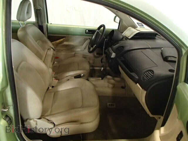 2000 VOLKSWAGEN BEETLE - VIN: 3VWCA21C6YM438171 - Фото 5