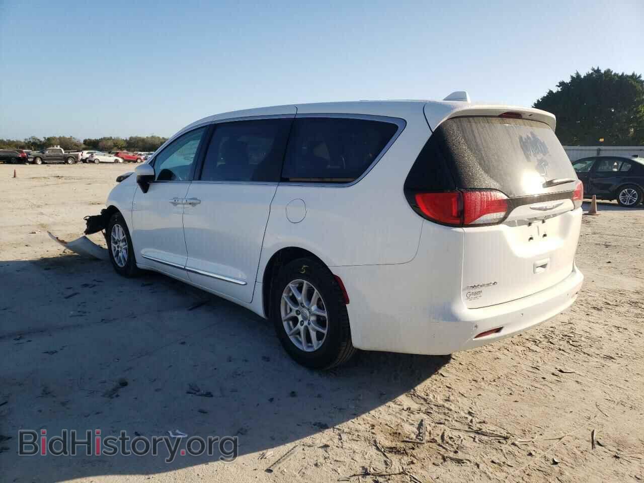 2017 CHRYSLER PACIFICA - VIN: 2C4RC1DGXHR520459 - Фото 3