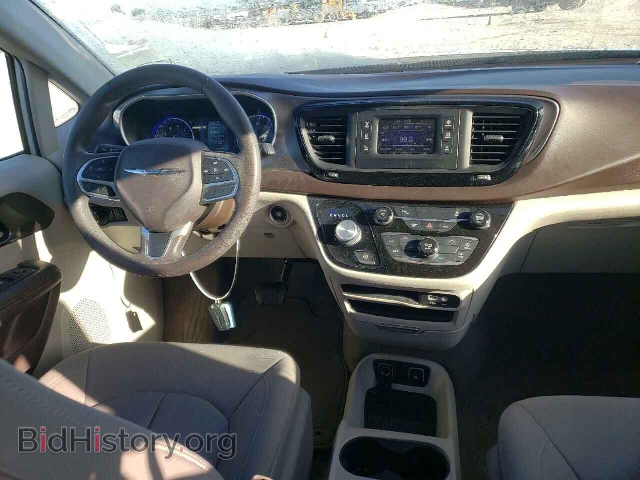 2017 CHRYSLER PACIFICA - VIN: 2C4RC1DGXHR520459 - Фото 9