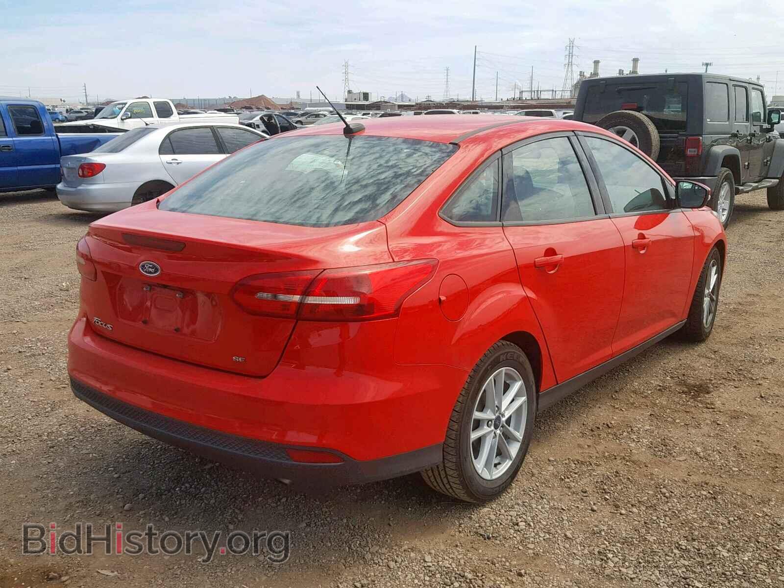 2017 FORD FOCUS SE - VIN: 1FADP3F28HL215634 - Фото 4