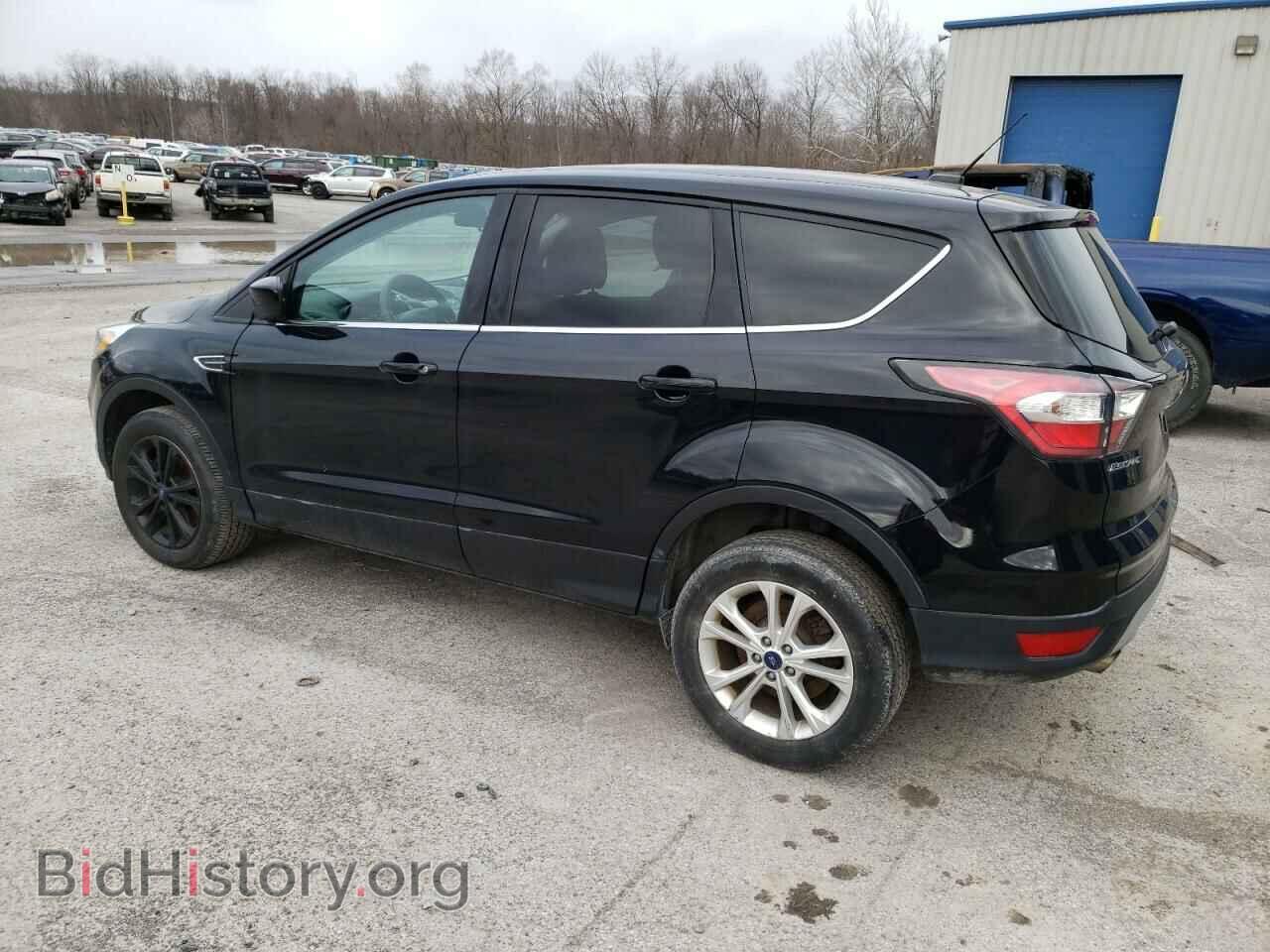 2017 FORD ESCAPE - VIN: 1FMCU9GD0HUB50608 - Фото 2