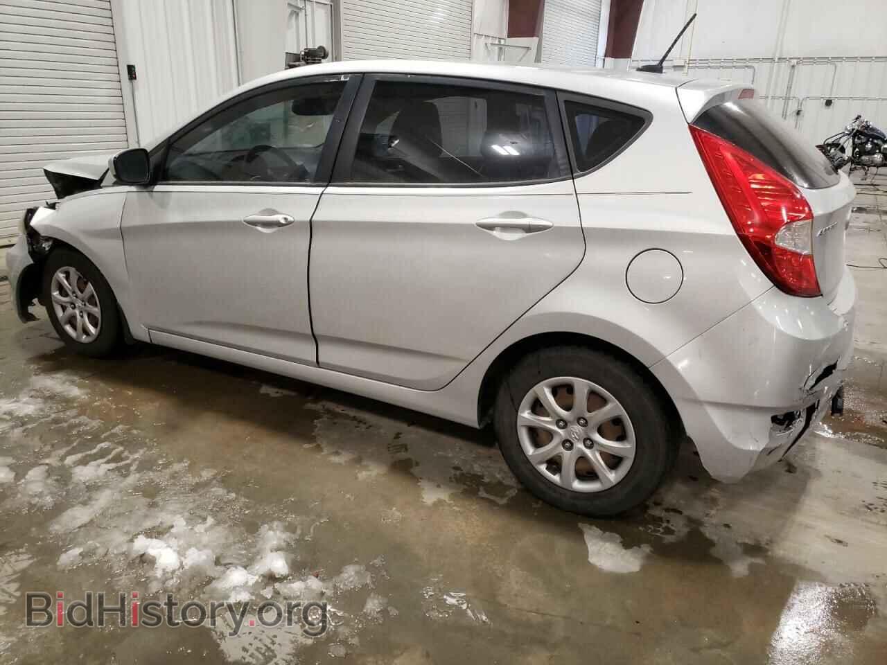 2013 HYUNDAI ACCENT - VIN: KMHCT5AE0DU106874 - Фото 2