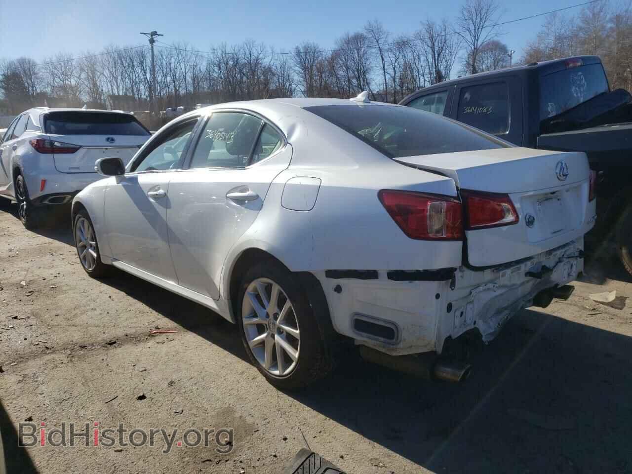 2012 LEXUS IS - VIN: JTHCF5C28C5058904 - Фото 2