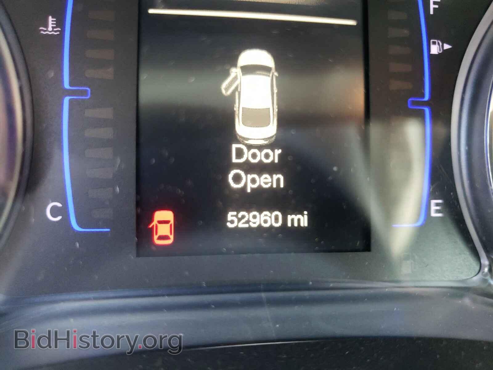 2016 CHRYSLER 200 - VIN: 1C3CCCAB9GN190307 - Фото 8