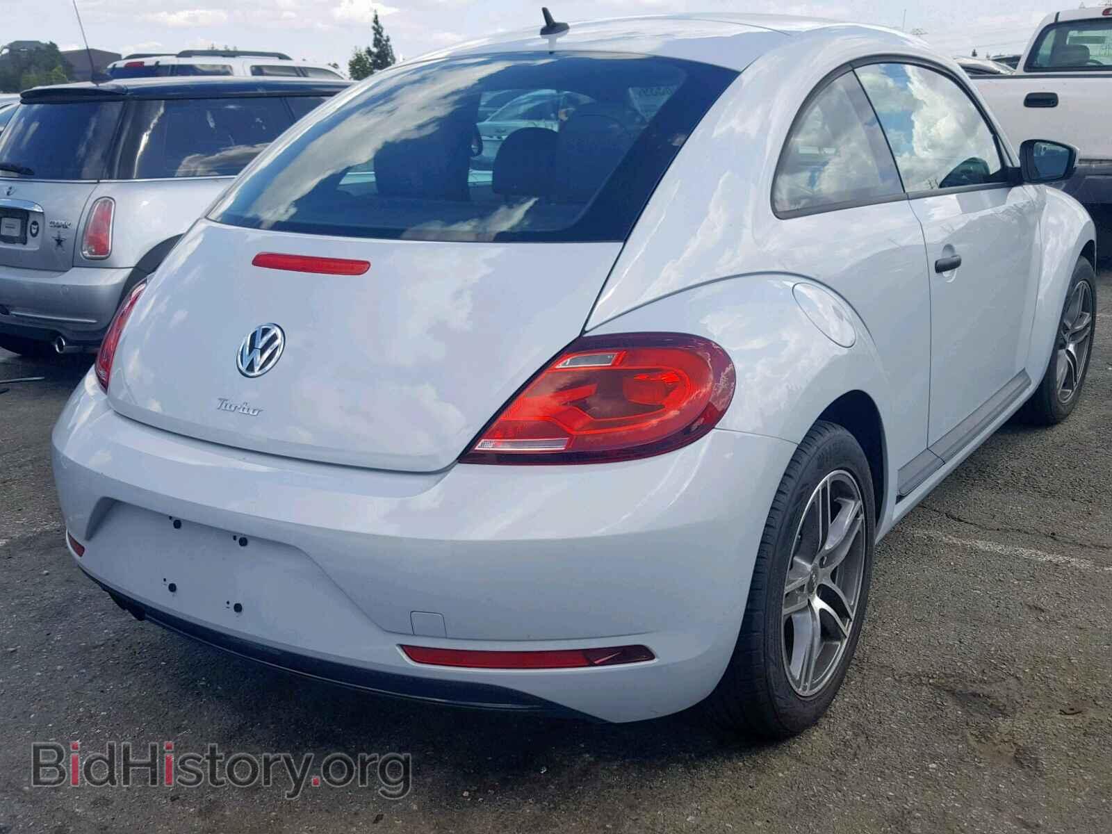 2017 VOLKSWAGEN BEETLE - VIN: 3VWF17AT2HM621125 - Фото 4
