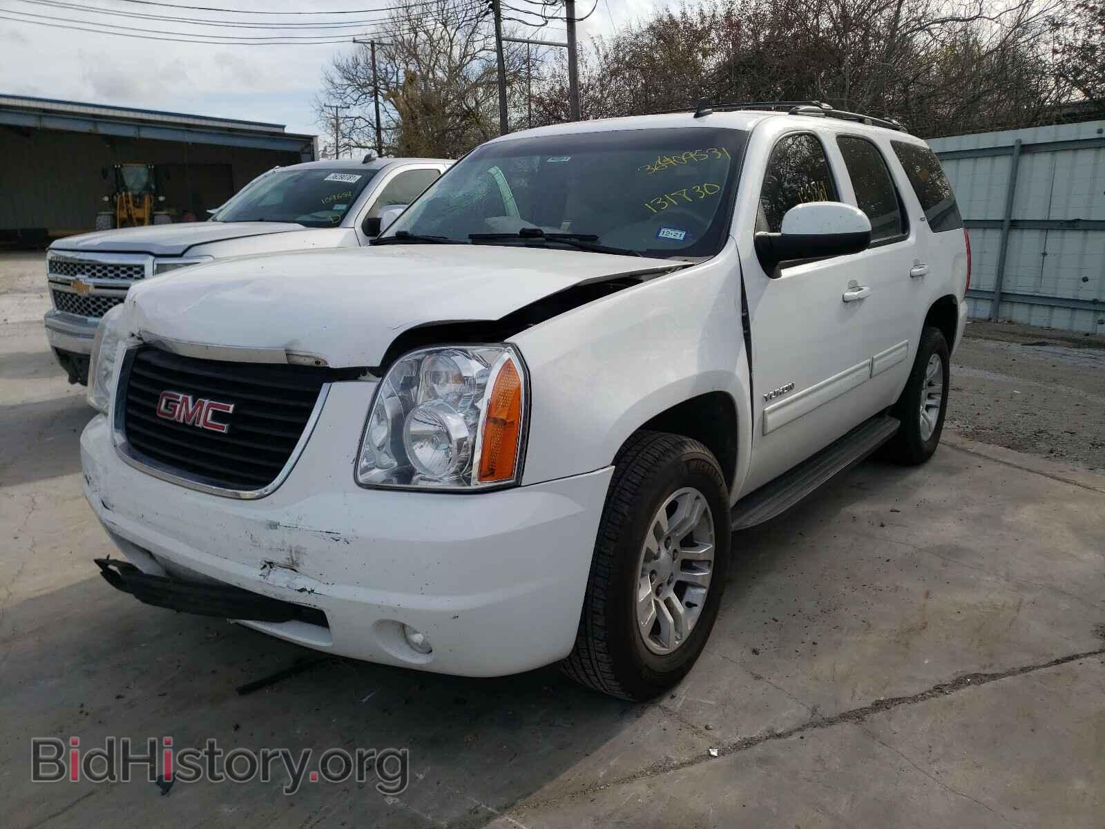 2013 GMC YUKON - VIN: 1GKS1CE06DR131830 - Фото 2