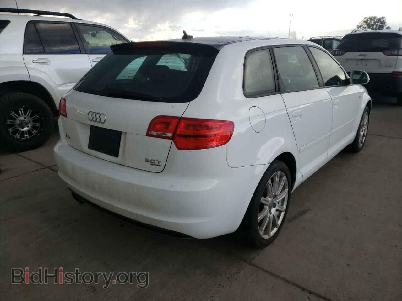 2010 AUDI A3 - VIN: WAUMFAFM9AA018876 - Photo 4