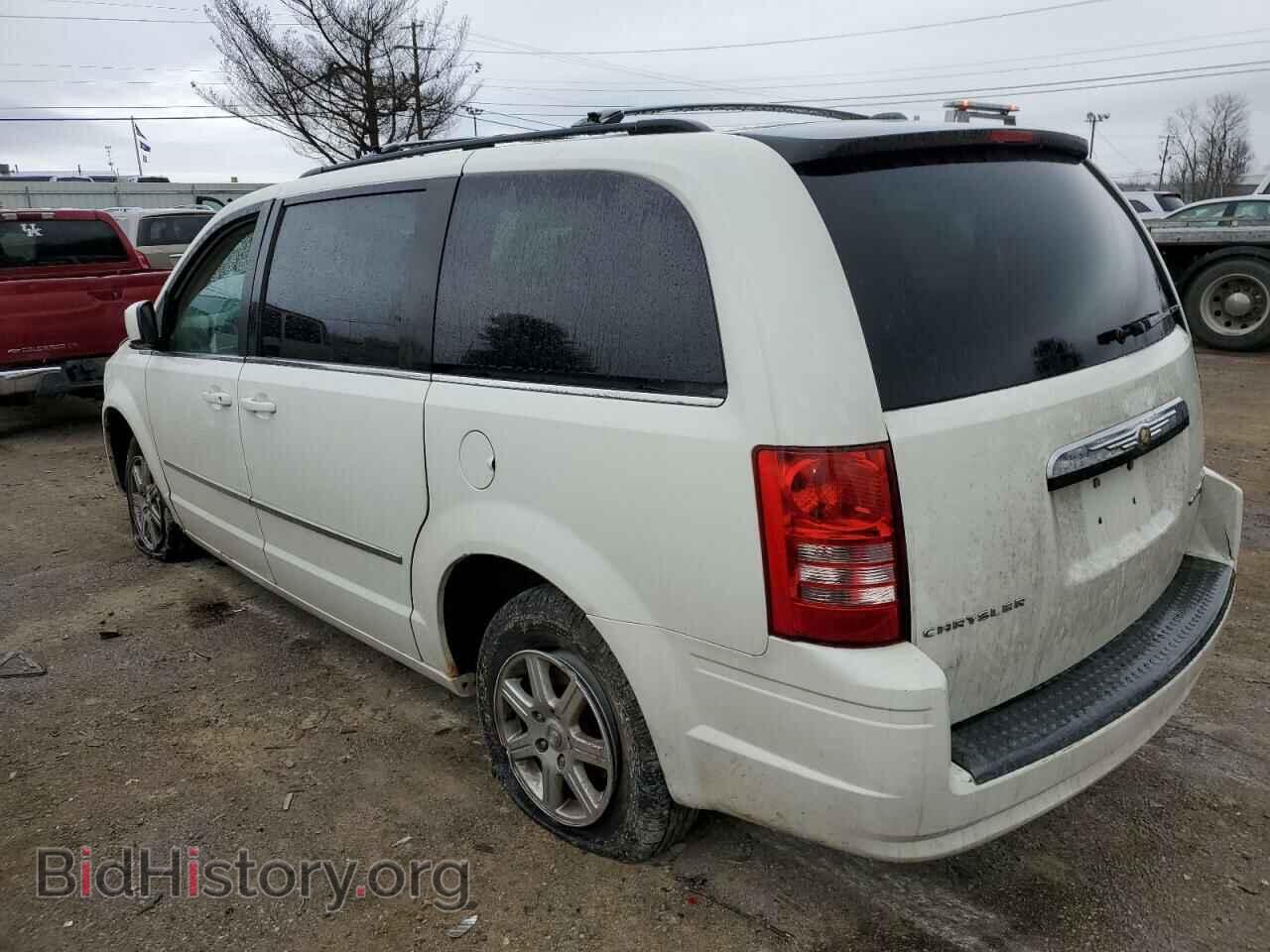 2010 CHRYSLER MINIVAN - VIN: 2A4RR5D15AR432047 - Фото 2