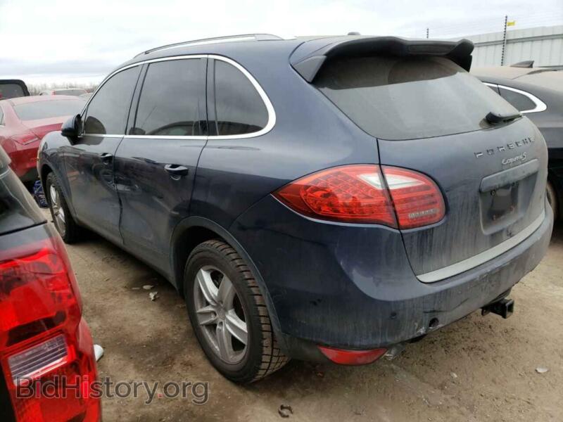 2011 Porsche CAYENNE (VIN WP1AB2A24BLA44030) — photo 2 of 13