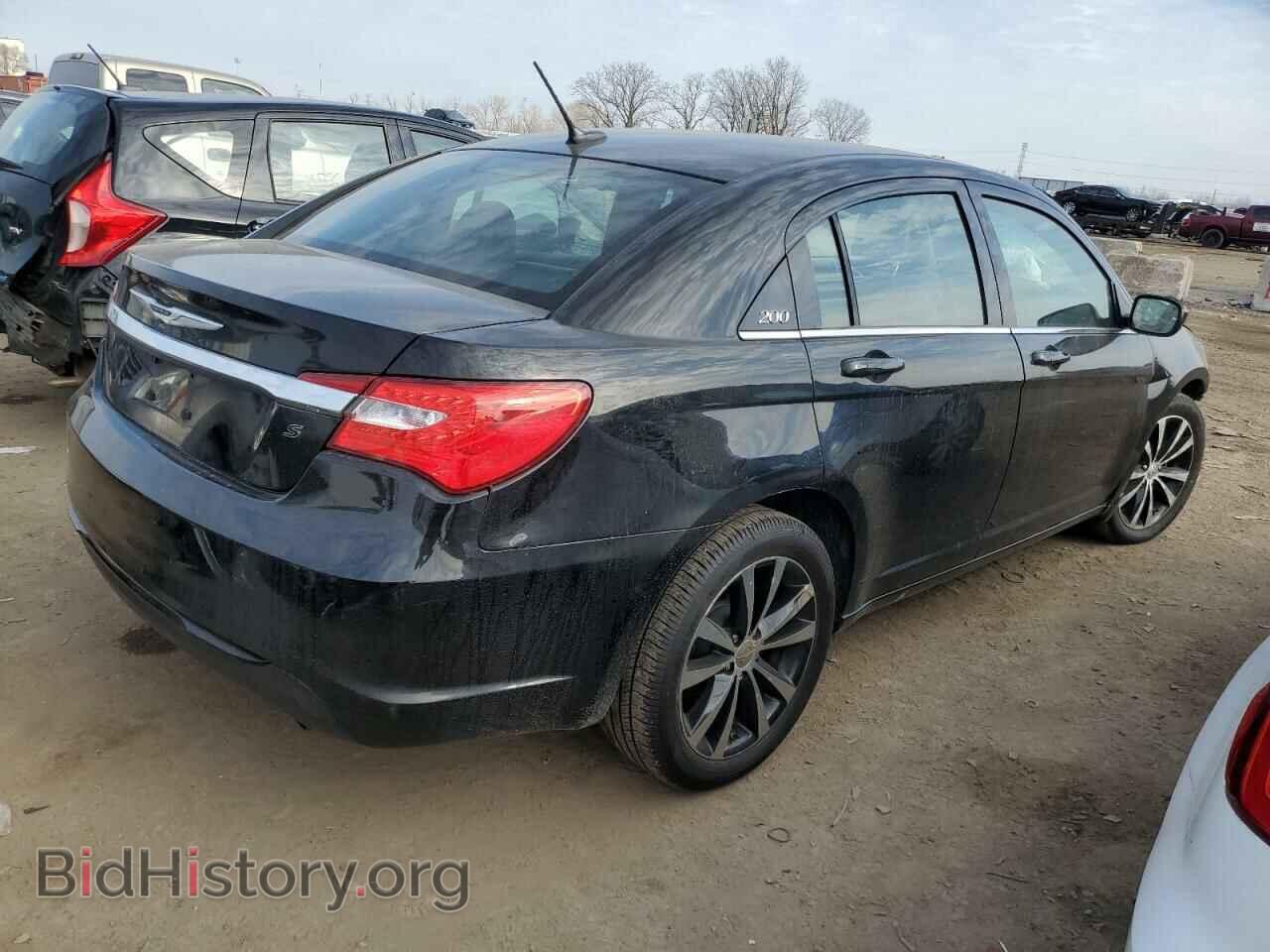 2013 CHRYSLER 200 - VIN: 1C3CCBCG0DN516445 - Фото 3