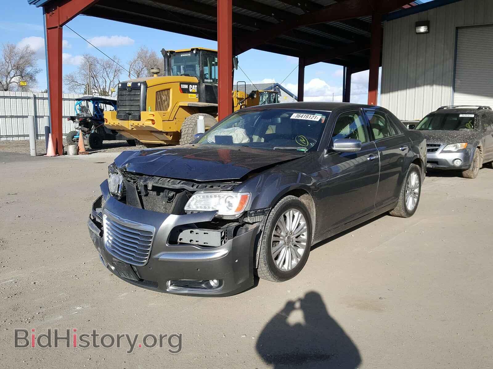2012 CHRYSLER 300 - VIN: 2C3CCAST6CH232978 - Фото 2