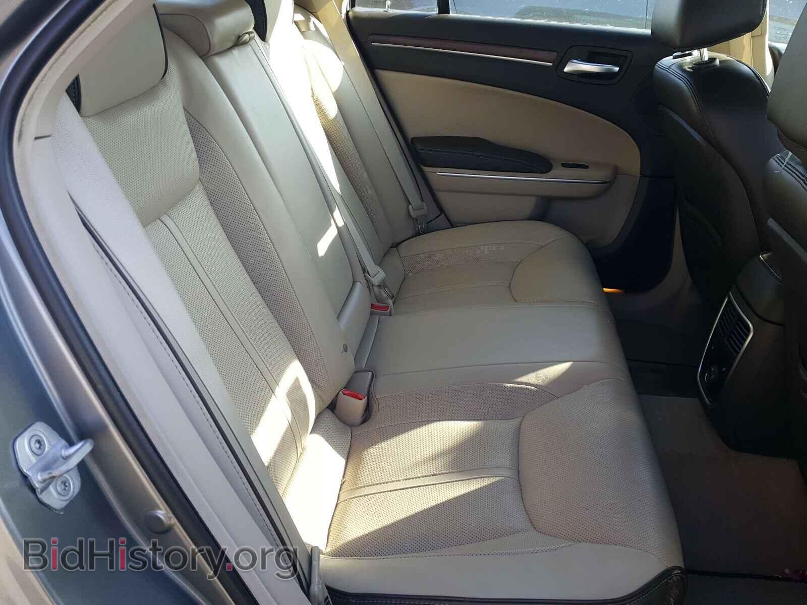 2012 CHRYSLER 300 - VIN: 2C3CCAST6CH232978 - Фото 6