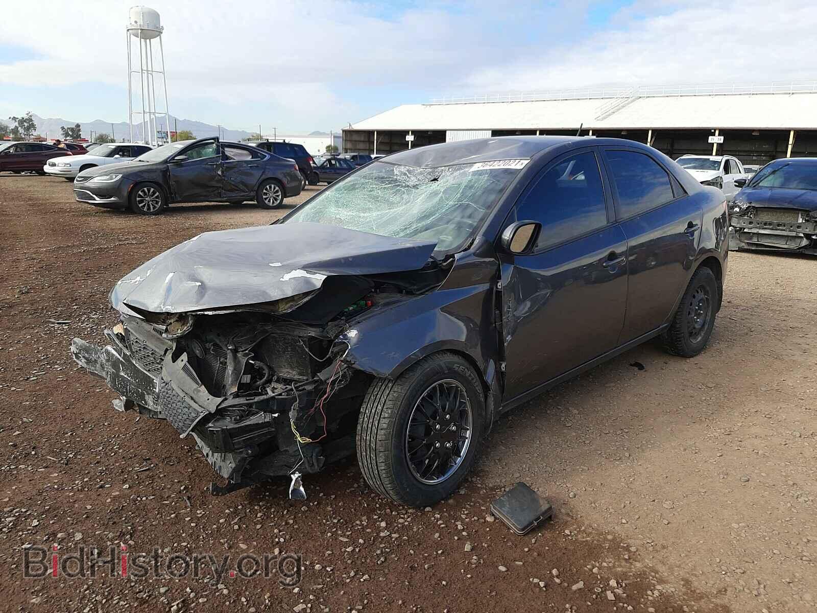 2013 KIA FORTE - VIN: KNAFU4A27D5736770 - Фото 2
