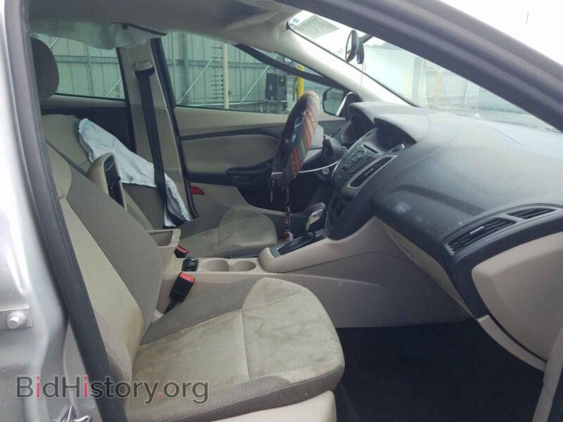 2013 Ford FOCUS (VIN 1FADP3F28DL149113) — фото 5 из 10