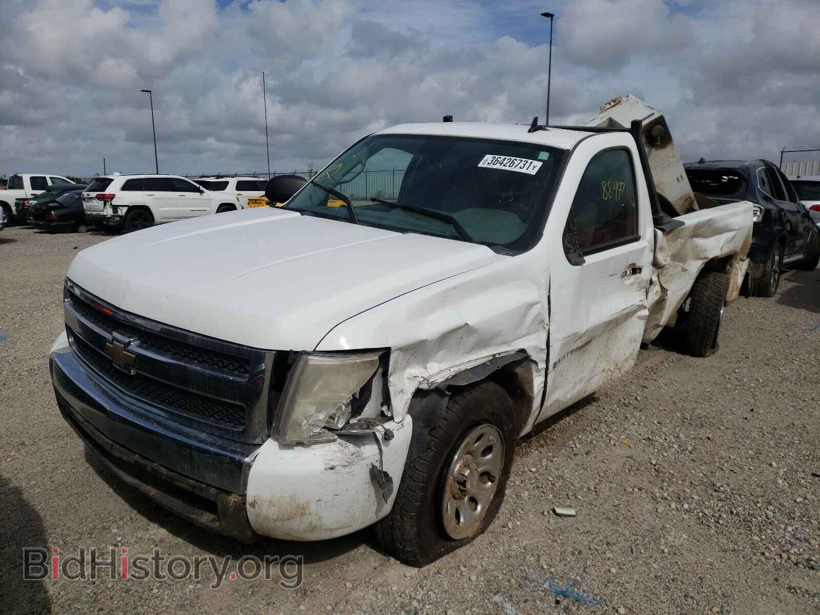 2007 CHEVROLET SILVERADO - VIN: 1GCEC14057E522715 - Фото 2