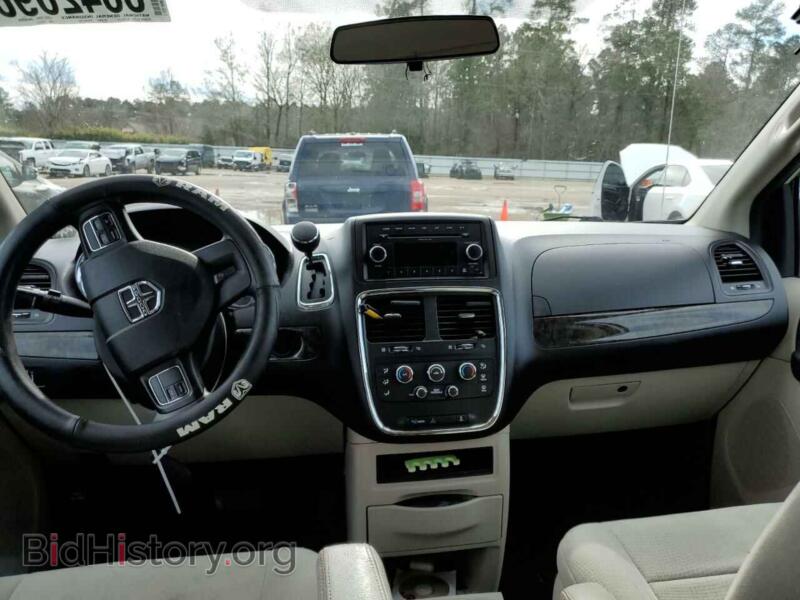2011 Dodge CARAVAN (VIN 2D4RN3DG3BR723631) — photo 8 of 12