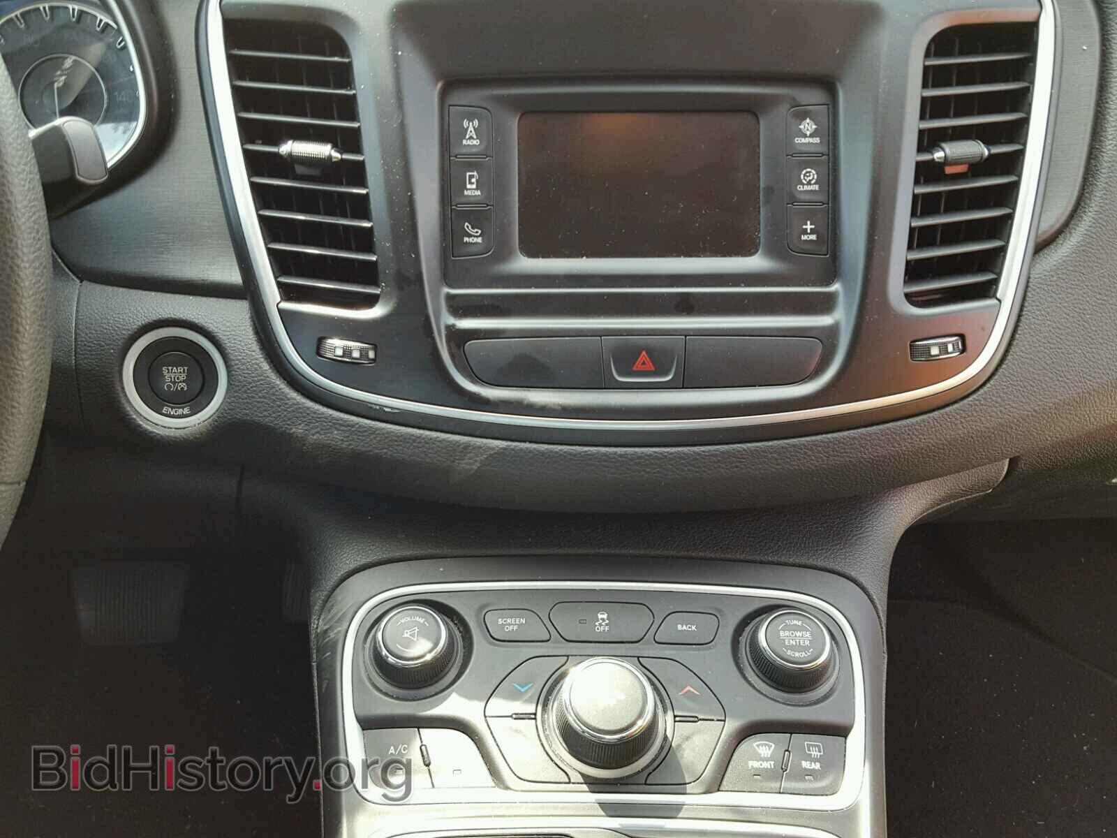 2016 CHRYSLER 200 - VIN: 1C3CCCAB5GN171334 - Photo 9