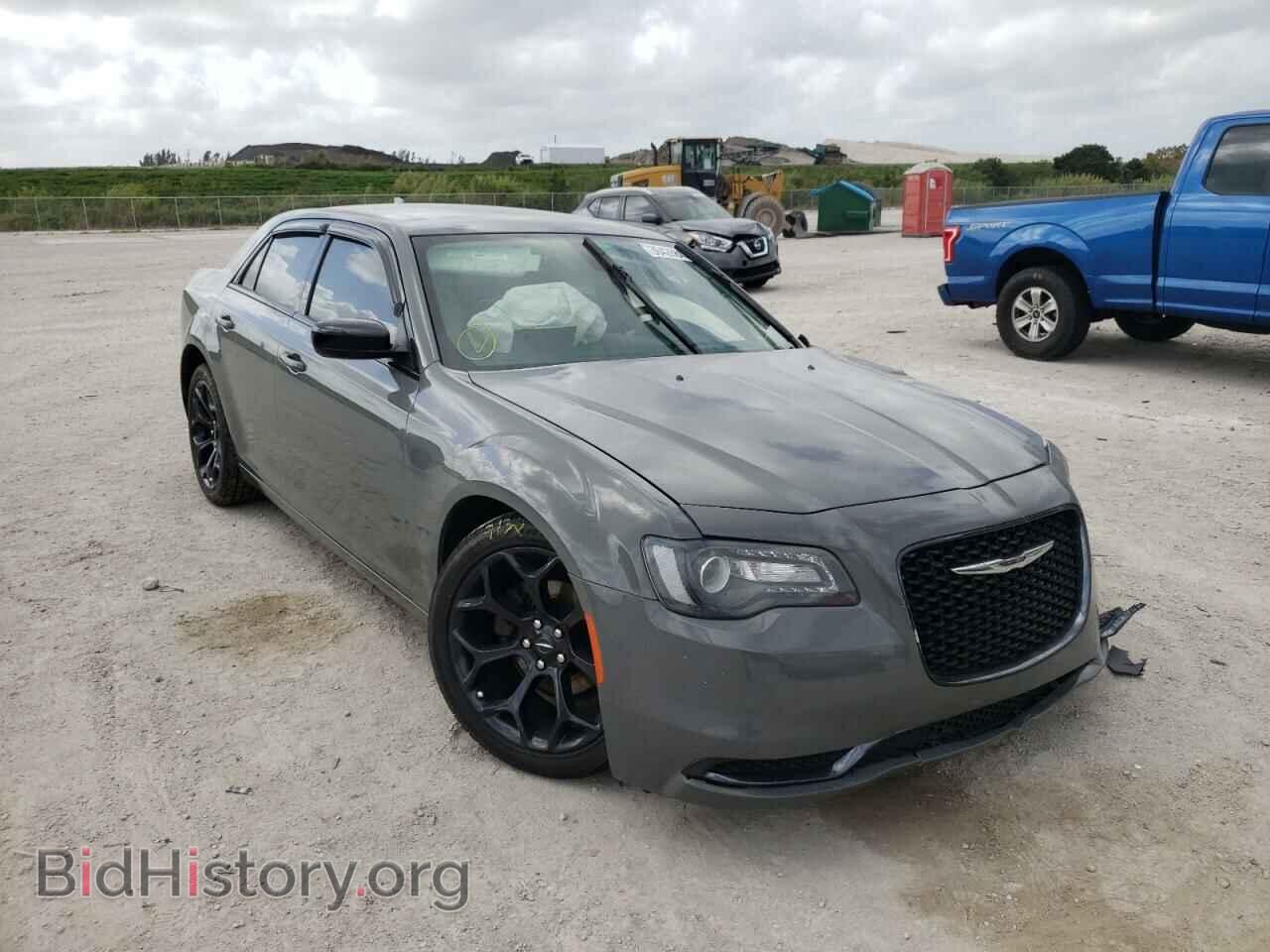 Фотография 2C3CCAAG0KH580973 - CHRYSLER 300 2019
