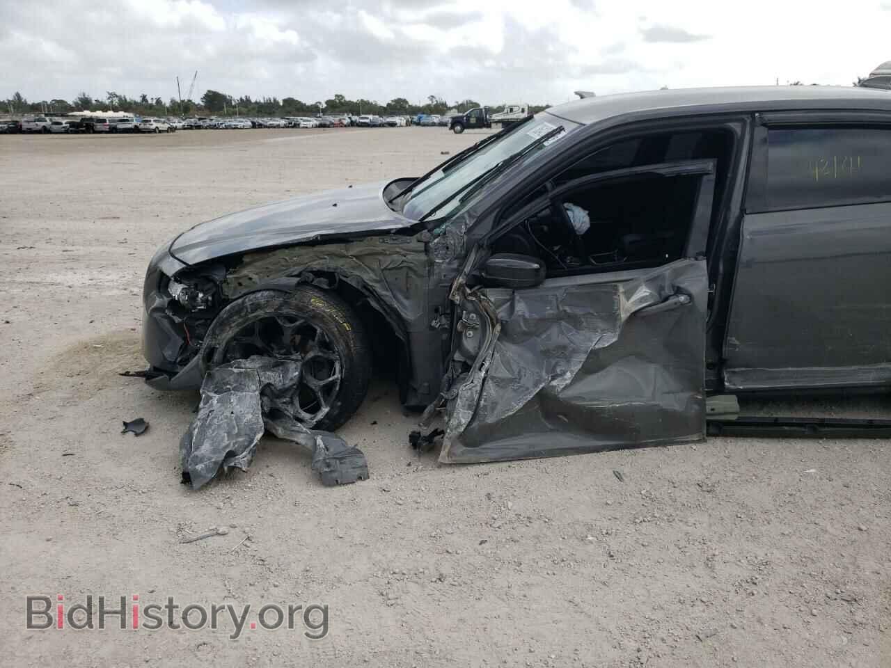 2019 CHRYSLER 300 - VIN: 2C3CCAAG0KH580973 - Фото 9
