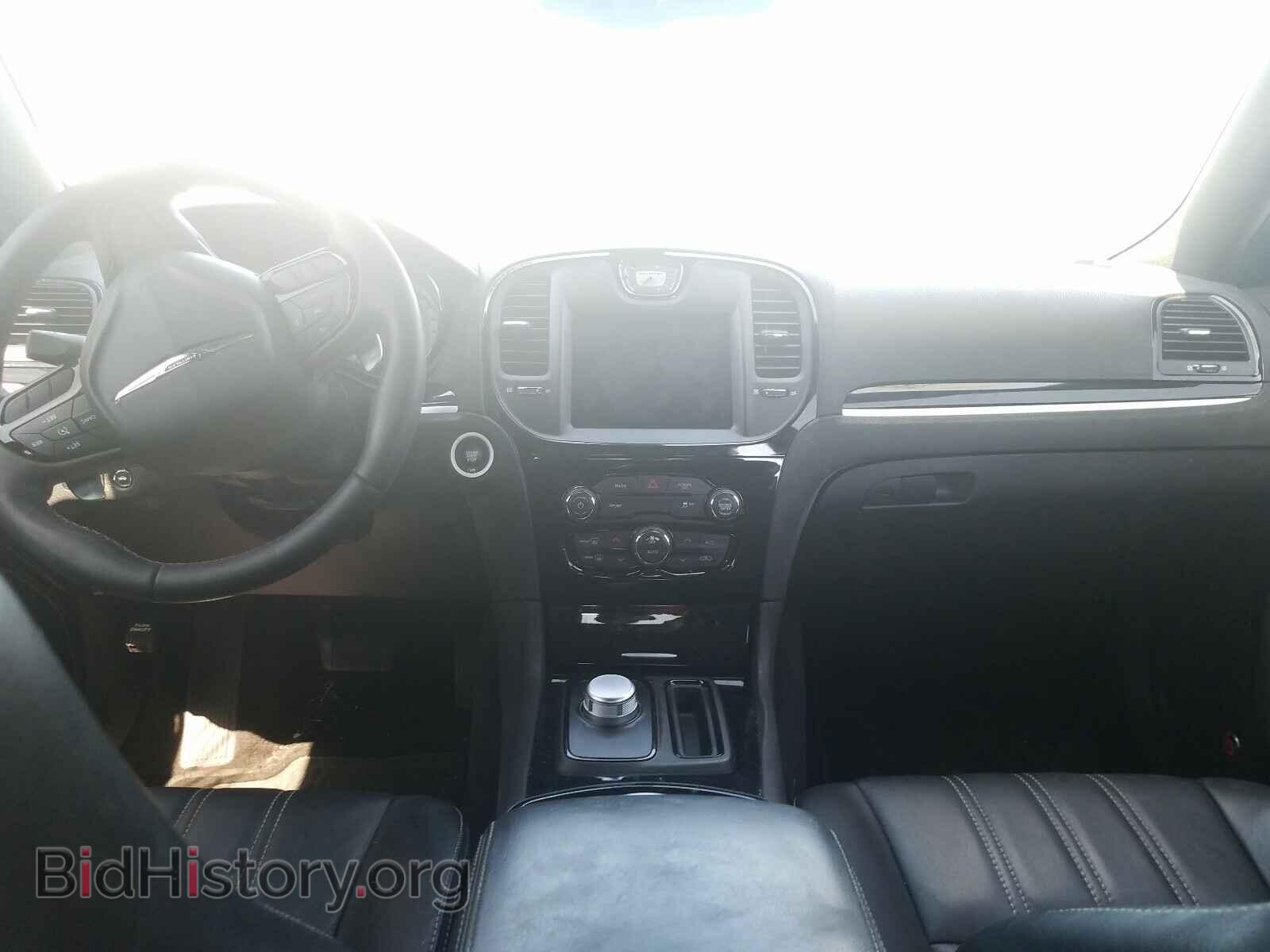 2017 CHRYSLER 300 - VIN: 2C3CCABG4HH508150 - Фото 9