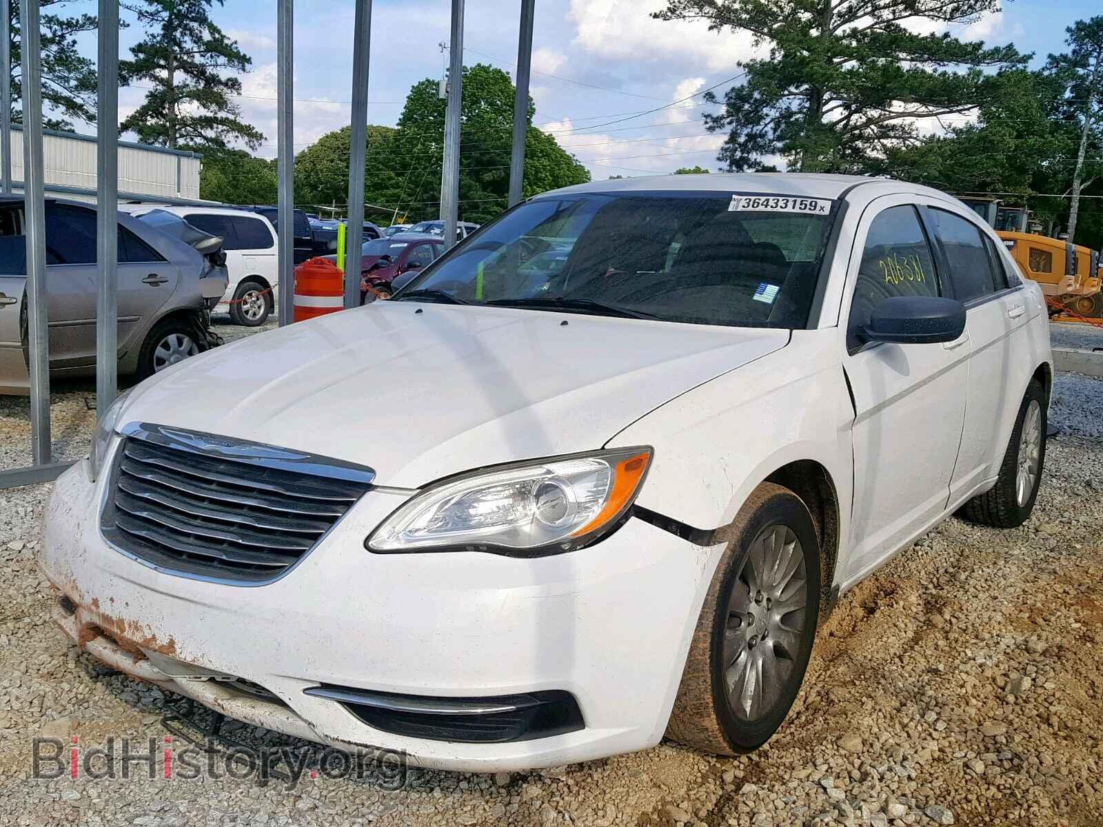 2012 CHRYSLER 200 - VIN: 1C3CCBAB6CN235983 - Фото 2