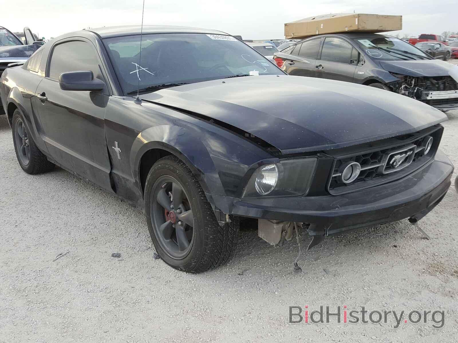Photo 1ZVFT80N475266725 - FORD MUSTANG 2007