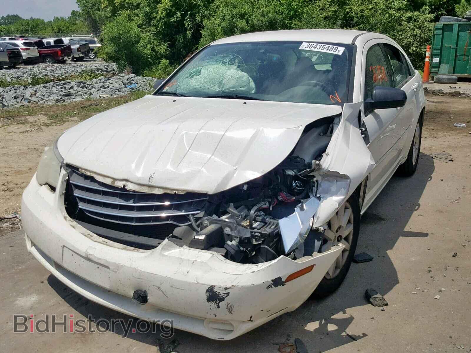 2009 CHRYSLER SEBRING - VIN: 1C3LC46B49N558975 - Фото 2