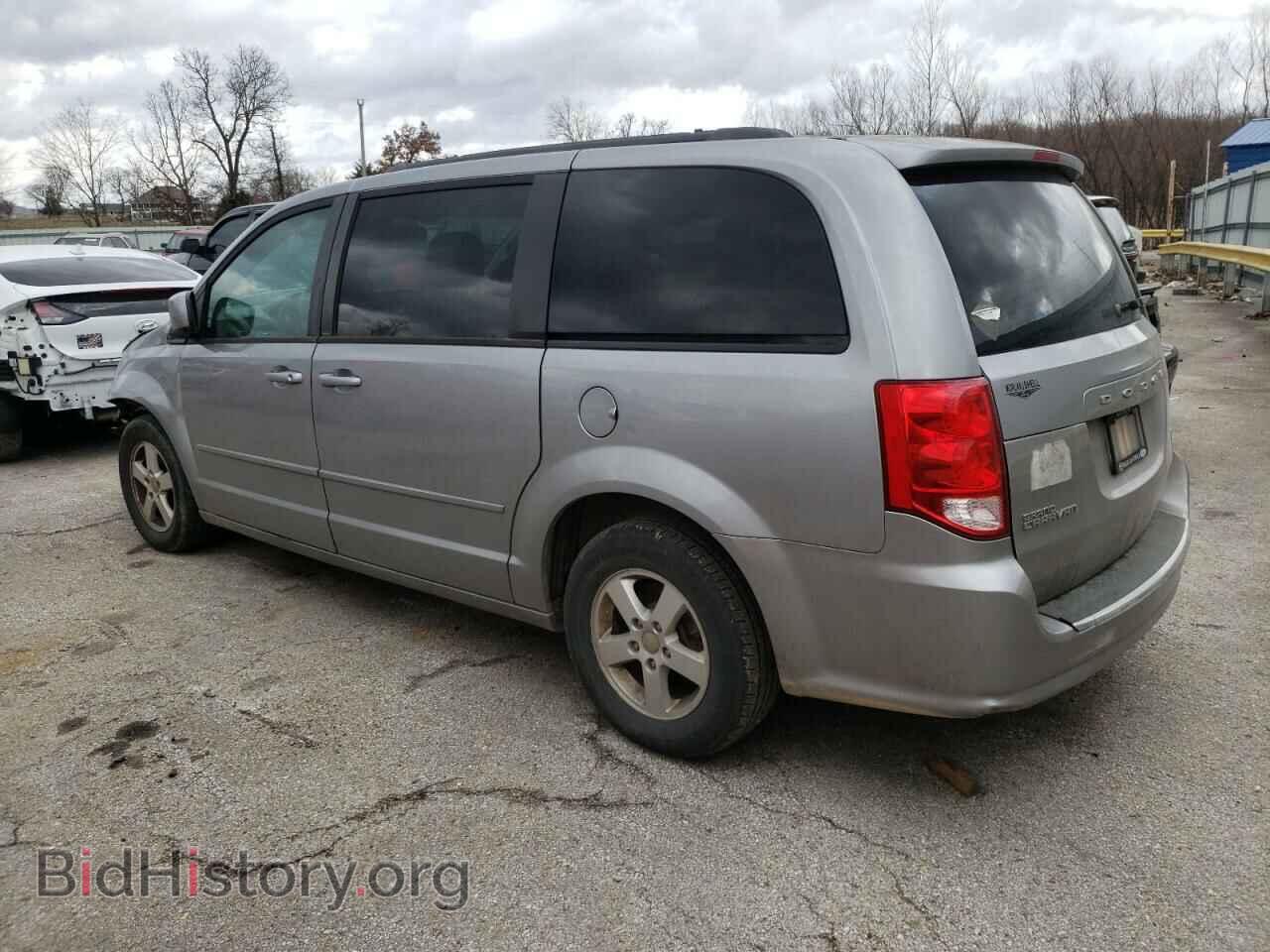 2013 DODGE CARAVAN - VIN: 2C4RDGCG3DR627428 - Фото 2