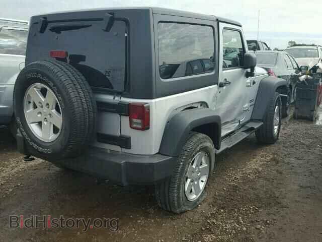 2011 JEEP WRANGLER - VIN: 1J4AA2D10BL595637 - Фото 4
