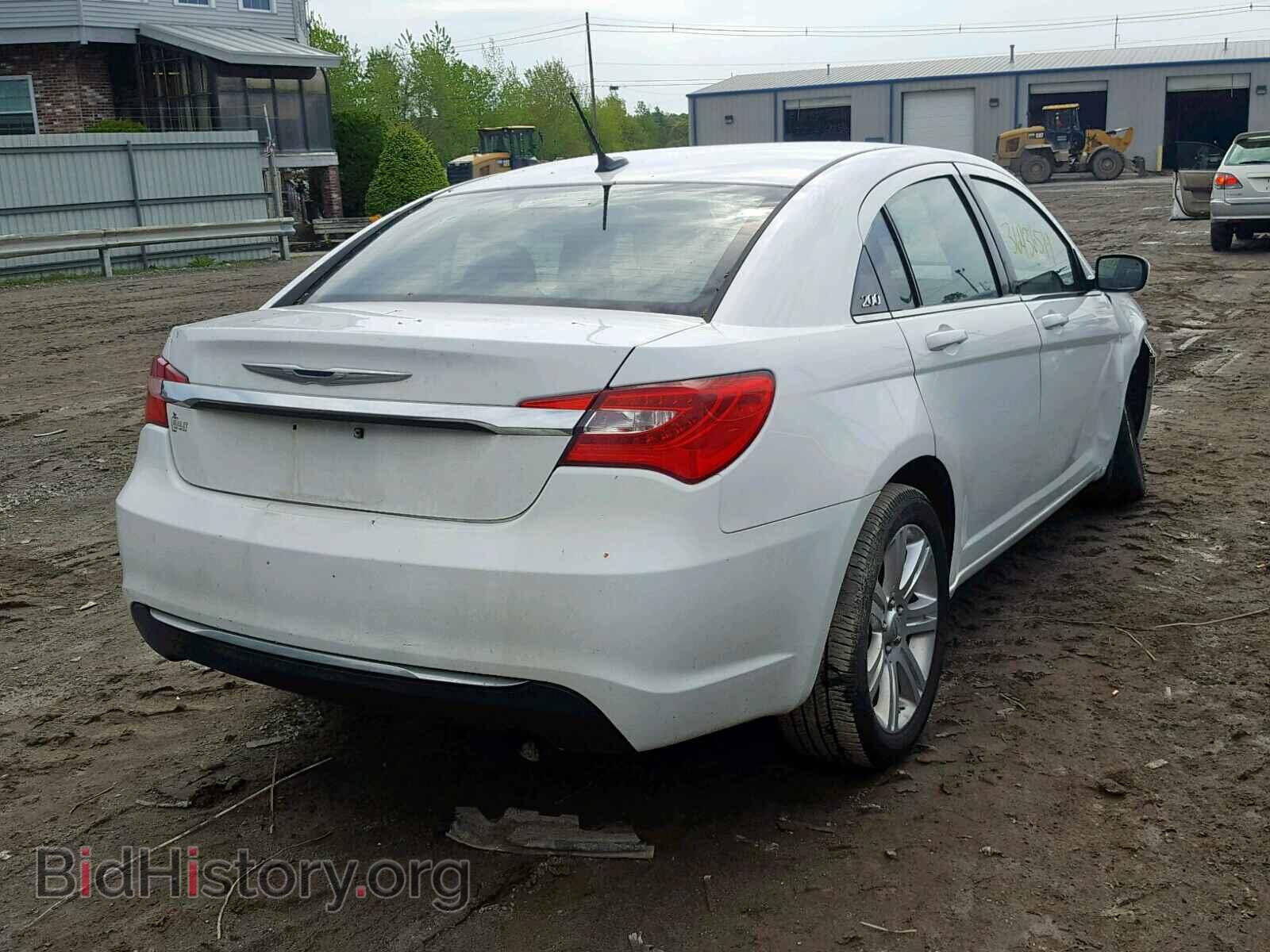 2013 CHRYSLER 200 - VIN: 1C3CCBAB1DN765277 - Photo 4
