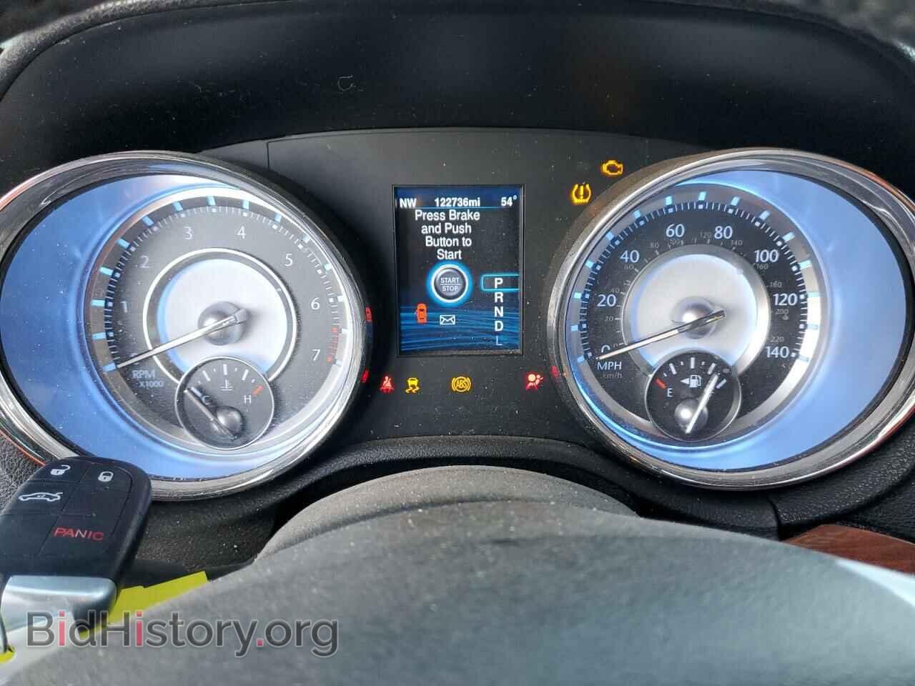 2014 CHRYSLER 300 - VIN: 2C3CCAAG0EH312896 - Фото 9