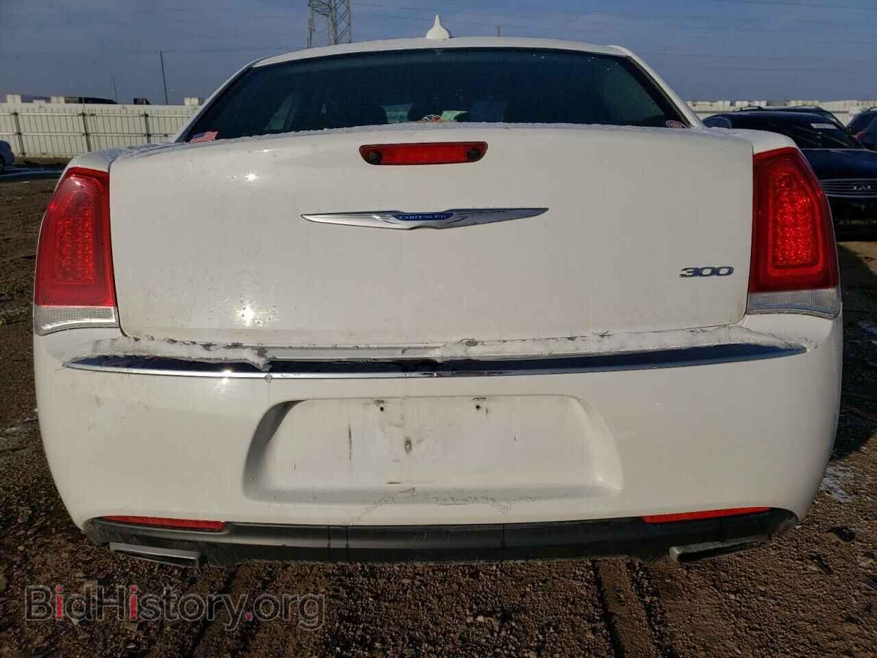 2017 CHRYSLER 300 - VIN: 2C3CCAAG2HH552665 - Фото 6