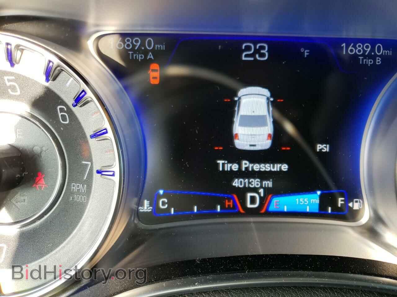 2017 CHRYSLER 300 - VIN: 2C3CCAAG2HH552665 - Фото 9