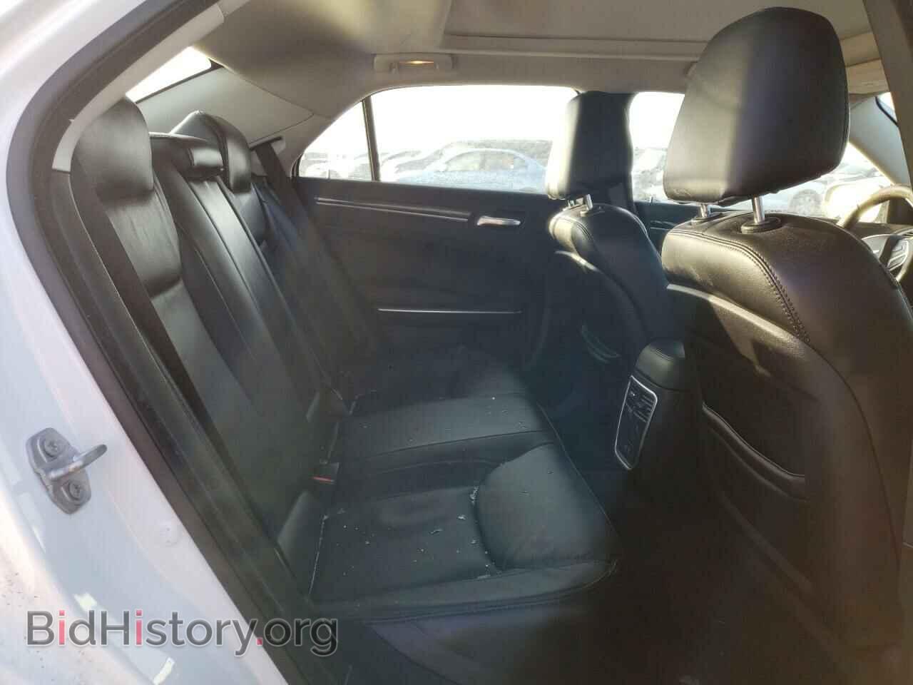 2017 CHRYSLER 300 - VIN: 2C3CCAAG2HH552665 - Фото 10