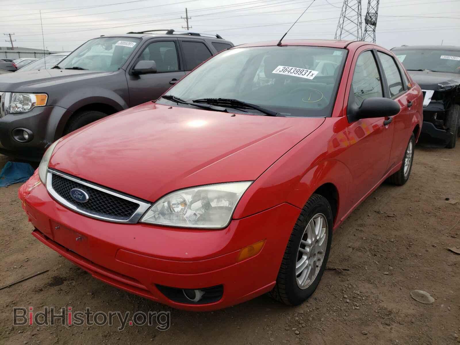 2007 FORD FOCUS - VIN: 1FAFP34N77W137687 - Фото 2
