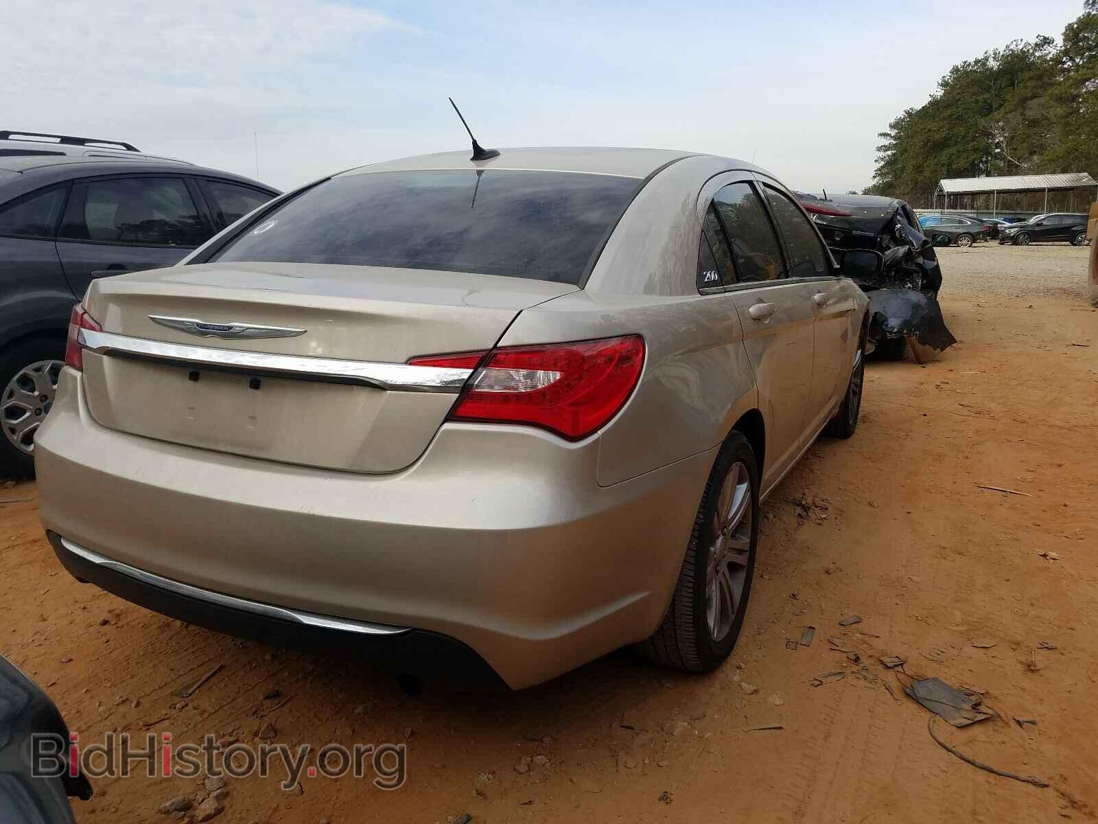 2013 CHRYSLER 200 - VIN: 1C3CCBAB1DN761634 - Фото 4
