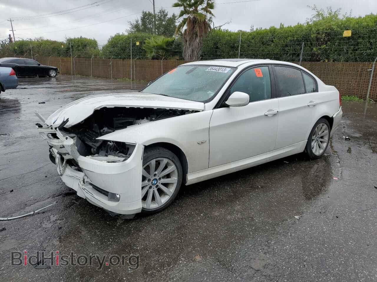 Photo WBAPH5C53BF093234 - BMW 3 SERIES 2011
