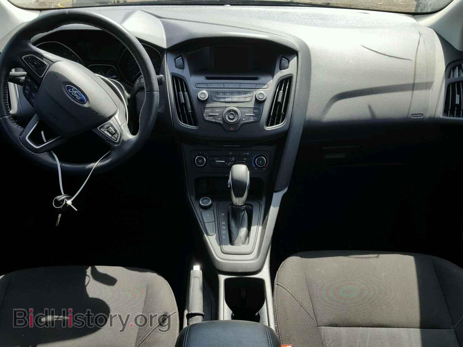 2017 FORD FOCUS - VIN: 1FADP3F2XHL317758 - Фото 9