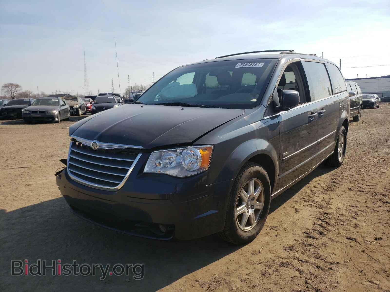 2008 CHRYSLER MINIVAN - VIN: 2A8HR54P78R736666 - Фото 2